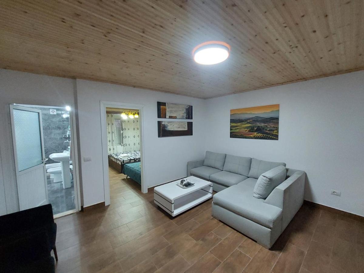 Herta Apartment Berat Eksteriør bilde